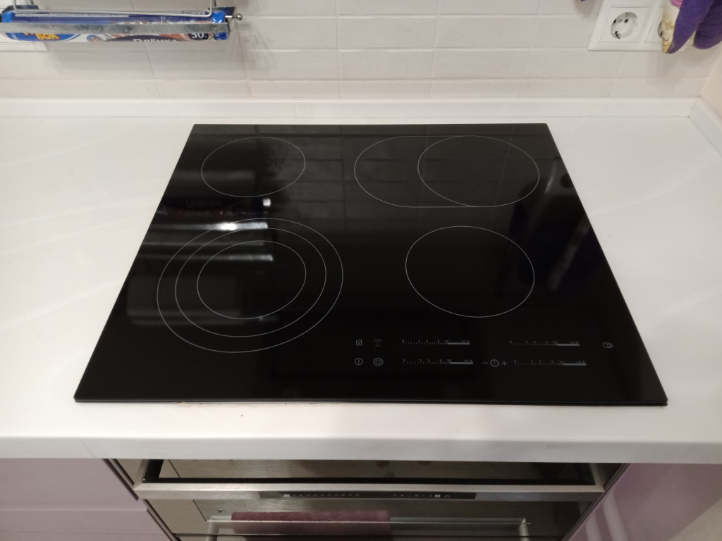 Варочная панель AEG ,590х520,расширения,после замены стекла.jpg Варочная панель AEG ,590х520,расширения,после замены стекла.jpg
