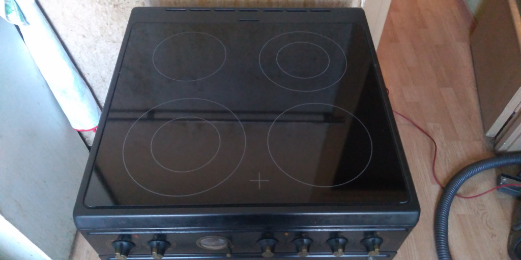 Плита со стеклокерамикой Gorenje после замены. Плита со стеклокерамикой Gorenje после замены.