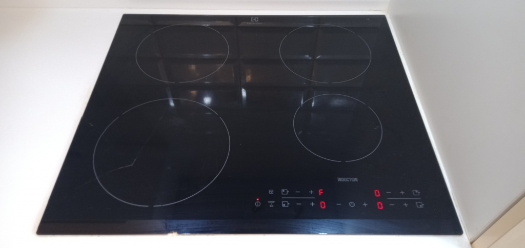 Electrolux,индукционная независимая варочная панель,размер стекла 590х520 мм,до замены.jpg Electrolux,индукционная независимая варочная панель,размер стекла 590х520 мм,до замены.jpg