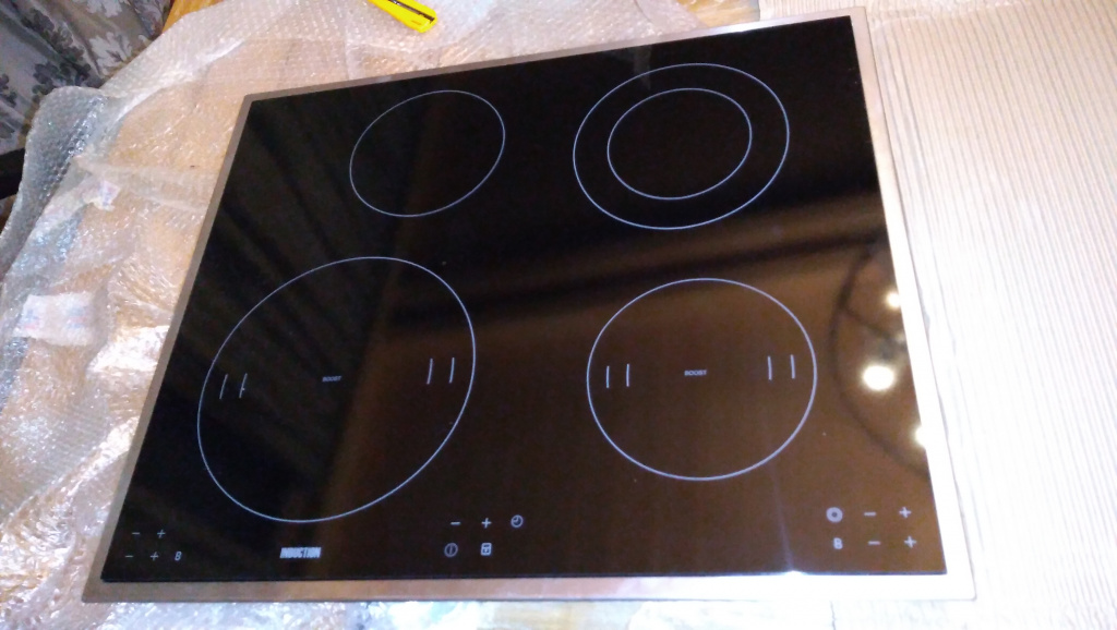 Независимая варочная панель MIELE с двумя индукционными конфорками и двумя спиральными,после замены.jpg Независимая варочная панель MIELE с двумя индукционными конфорками и двумя спиральными,после замены.jpg