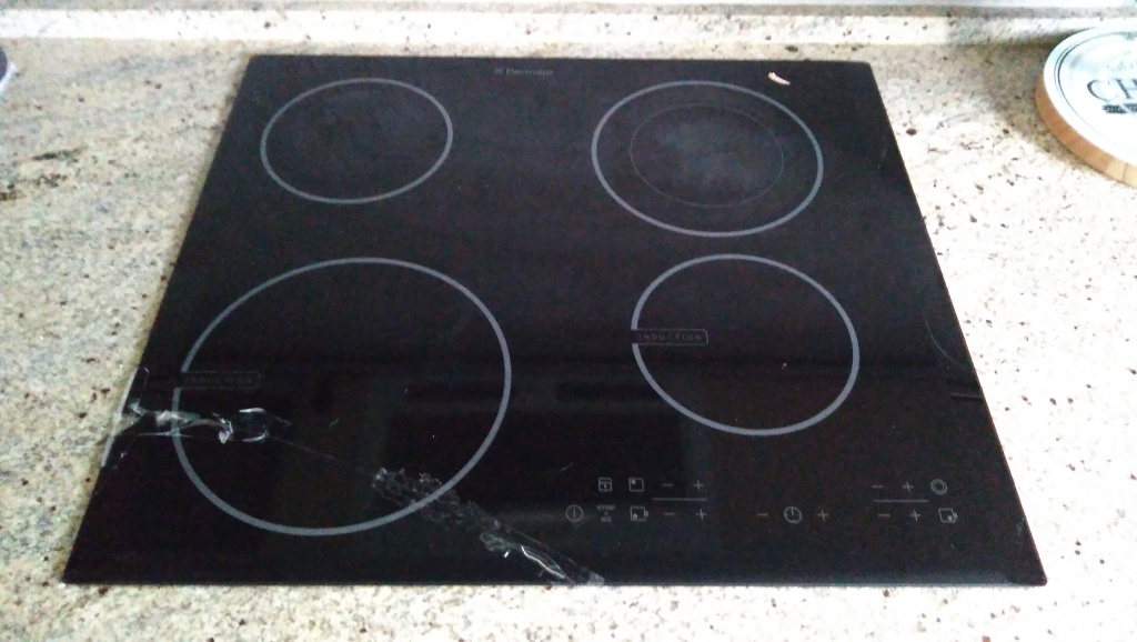 Панель Electrolux,индукция 2+2 спираль,до замены стекла.jpg Панель Electrolux,индукция 2+2 спираль,до замены стекла.jpg