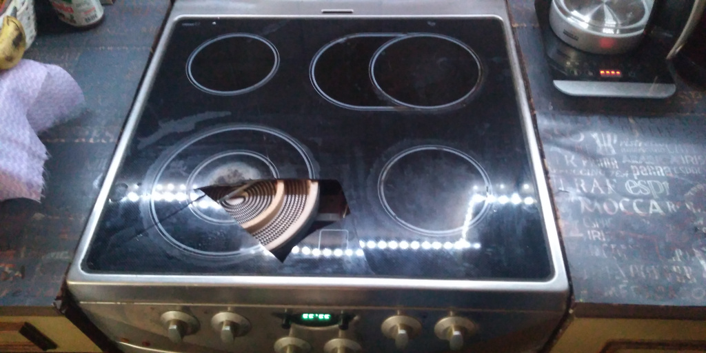 Плита Gorenje стеклокерамика до замены.jpg Плита Gorenje стеклокерамика до замены.jpg