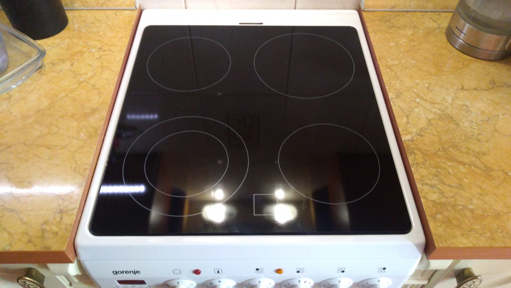 Плита с духовкой GORENJE,с расширением,после замены.jpg Плита с духовкой GORENJE,с расширением,после замены.jpg